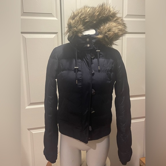 Abercrombie and Fitch Puffer Jacket - Picture 1 of 7